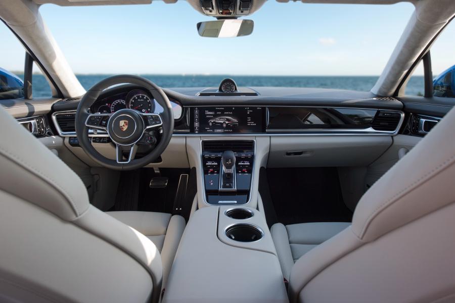 Торпедо Porsche Panamera Turbo 2016 года  (NA) (фото 17 из 29)